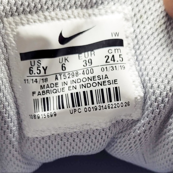 Boy’s Nike Team Hustle Quick 2 Game BBall Sneakers - Picture 9 of 12